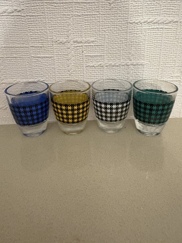 Retro houndstooth check shot - retro,