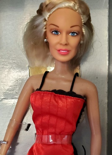 Vintage jakks pacific - jakks, kylie