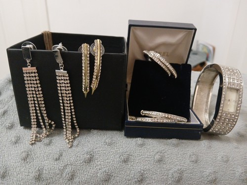 Womens bling costume jewelry - costume,