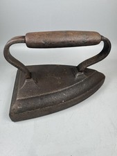 Antique No.7 Cast Iron Sad