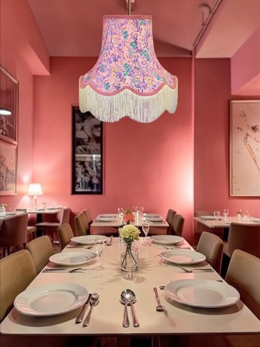 Pink floral standard