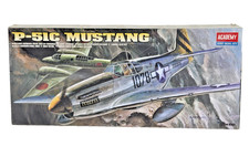 Academy scale p 51c - 1:72, p-51c