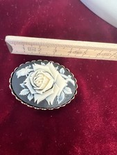 Vintage Style Cameo Rose