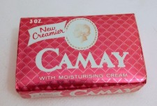 1980s VINTAGE CAMAY 3oz SOAP