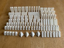 Lego 100 X White Slope Bricks