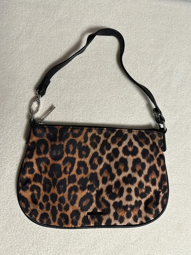 Bershka leopard pattern