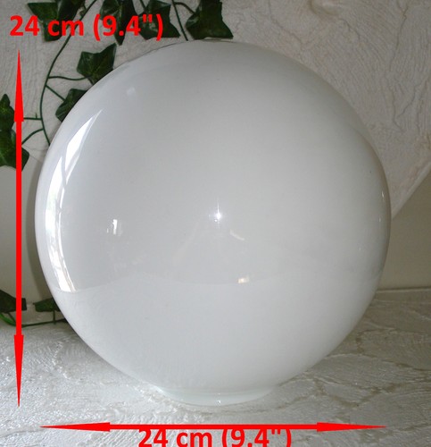 Large white opal - white, globe