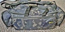 SOLAR UNDERCOVER LARGE SIZED ND BAIT BOAT CAMO HOLDALL IN MINT CONDITION 