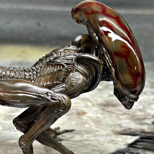 Diy alien dog xenomorph statue - diy,