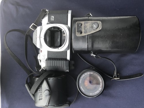 Canon 35 mm camera - al-1,