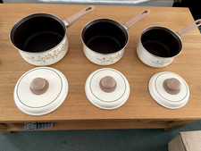 ETERNAL BEAU SWAN 3 PIECE PAN SET WITH LIDS 