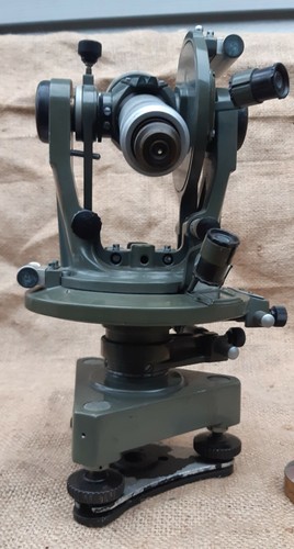 Theodolite 1956 ussr - theodolite,