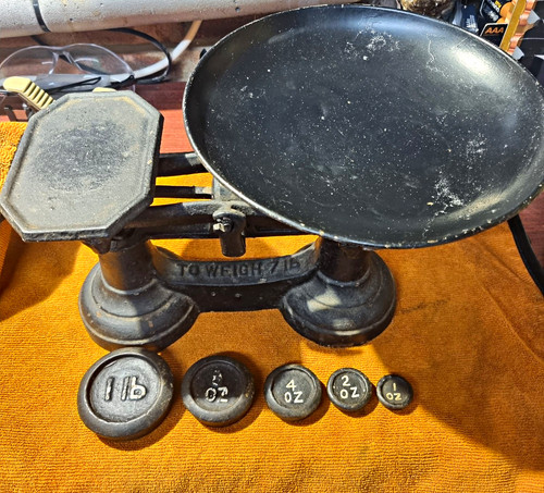 Vintage cast iron balance - cast,
