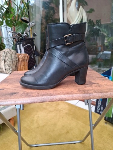 Ecco stunning black - , leather
