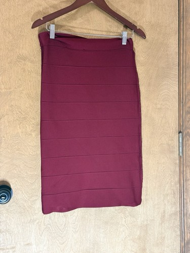 Bcbg berry red pencil - bcbg,