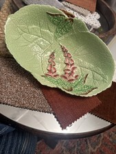 Vintage Carlton Ware Green Foxglove Leaf Print Bowl 24 Cm Brighter than photos. 