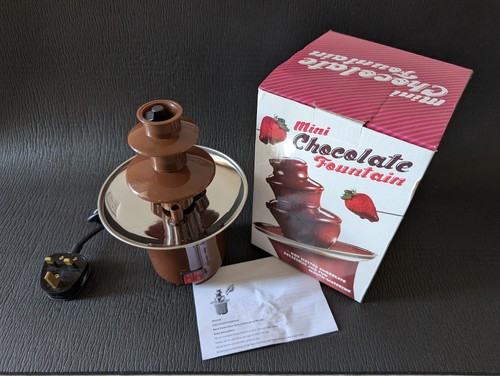 Mini chocolate fountain 3 - chocolate,