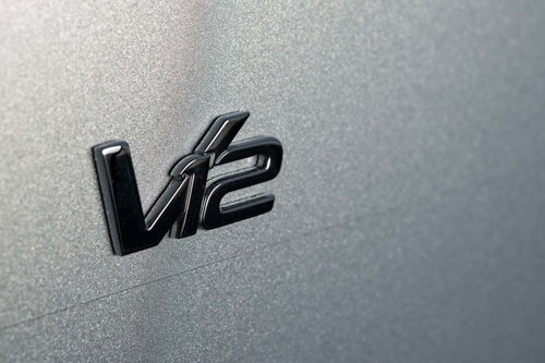 Aston martin v12 wing - aston, wing/rear