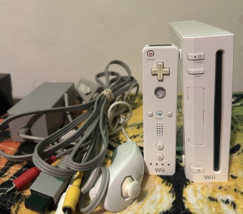 Nintendo wii white - nintendo, console
