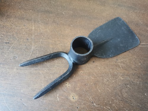 Vintage garden hoe - , fork