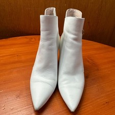 NIne West White Leather Bootie