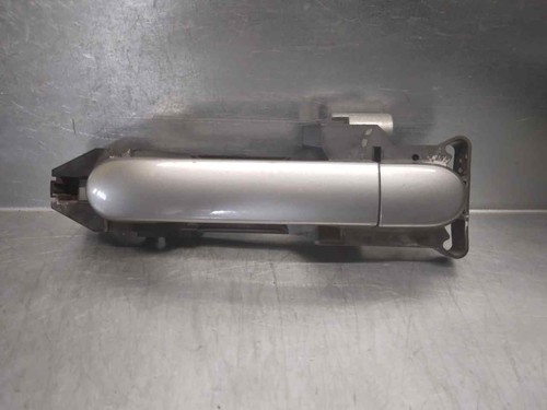 Exterior left rear door - rear, handle