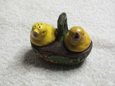 Vintage Old Small  Salt & Pepper Shakers 2 Chicks In Basket Made In Japan