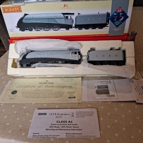 Hornby gauge r2965 75th - hornby, oo