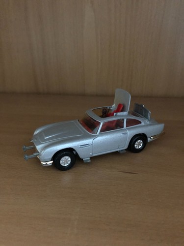 Aston martin db5 corgi - aston, diecast