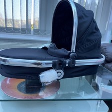 iCandy Peach 1,2,3 And 2016 Lower Blossom Carrycot black magic  