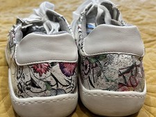 Pavers Pretty Floral Foil