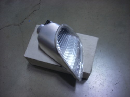 Citroen saxo front - right, arrow
