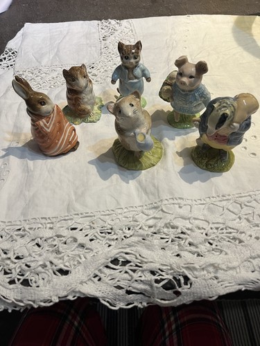 Beatrix potter figurines - potter,
