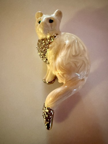 Vintage white enameled cat - ,