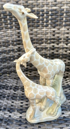 Large porcelain giraffe - large, mother