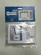 Dapol C017 Kitmaster OO Gauge Signal Gantry with Plastic Kit