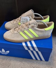 Adidas Stadt Beige/yellow Size