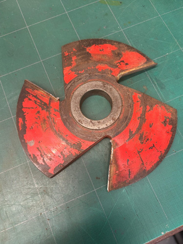 Grooving cutter for - , spindle