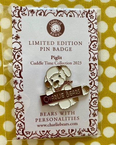 Charlie bear pin badge - bear,