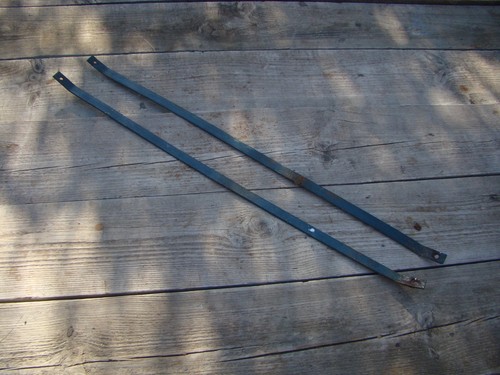 Pair slat support bar - of,