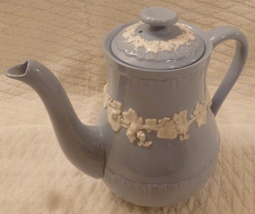 Wedgewood embossed queen - wedgewood, queen's