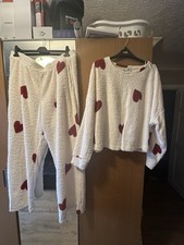 Tescos F&F fluffy heart