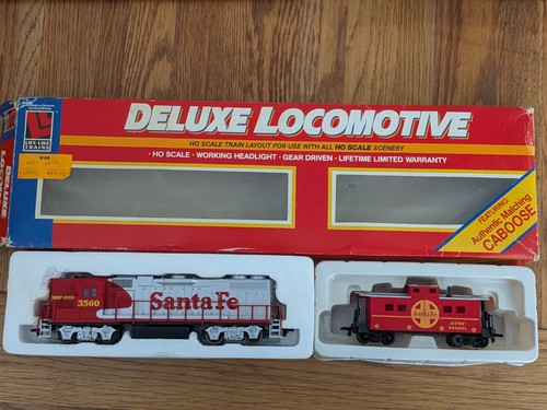 Life like trains - santa, ho