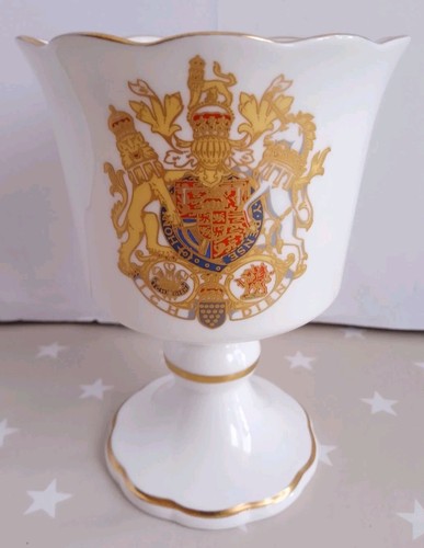 Royal worcester bone china - royal,
