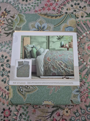 New pip studio - studio, bedding