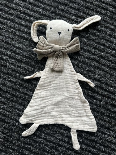 And cream bunny rabbit - h,