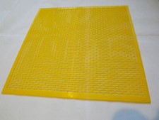 Queen Excluder for a National