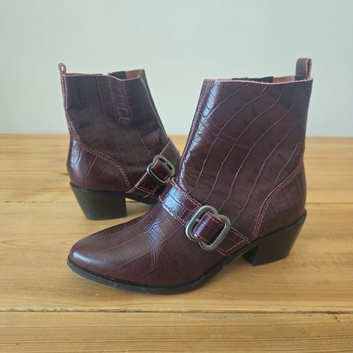 Burgundy croc embossed - croc,