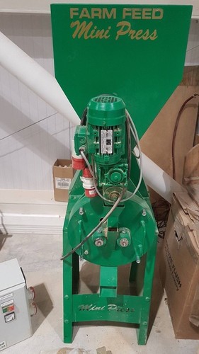 Pellet mill farm - -, feed