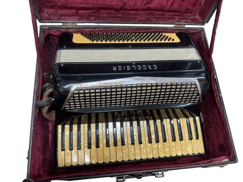 Excelsior 400 piano accordion - 400,